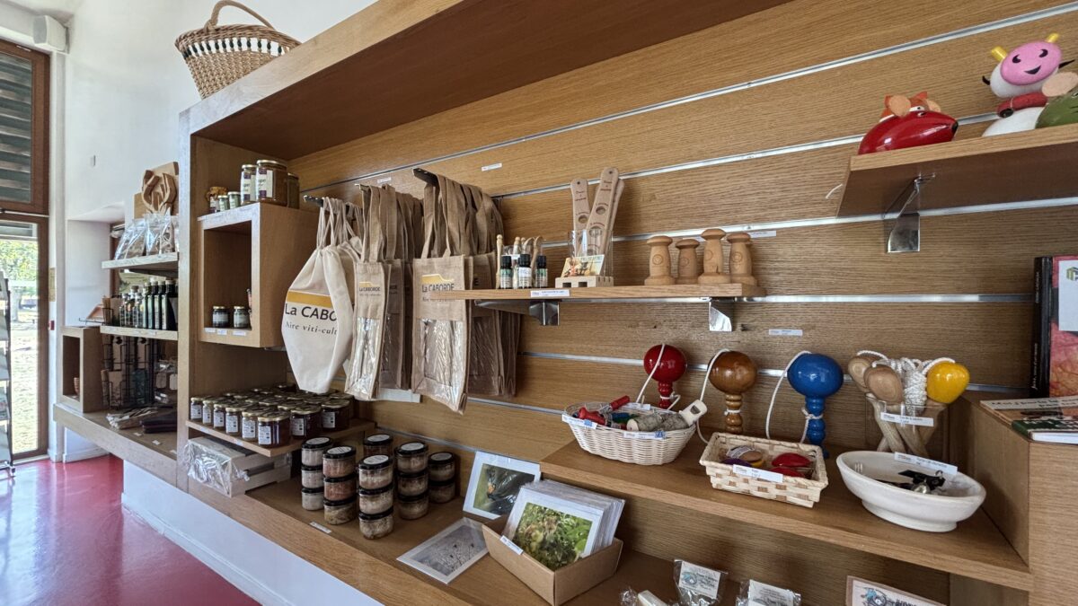 Produits du terroir et spécialités jurassiennes à La Caborde, boutique locale du Sud Revermont.